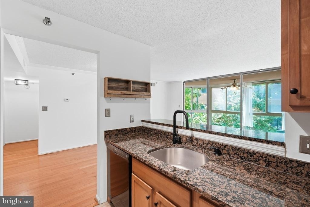 1024 N Utah Street N - Photo 6