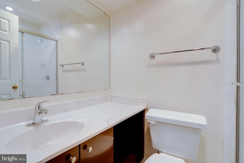 1871 N Adams Street - Photo 6