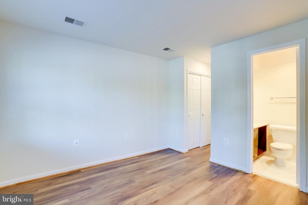 1871 N Adams Street - Photo 4