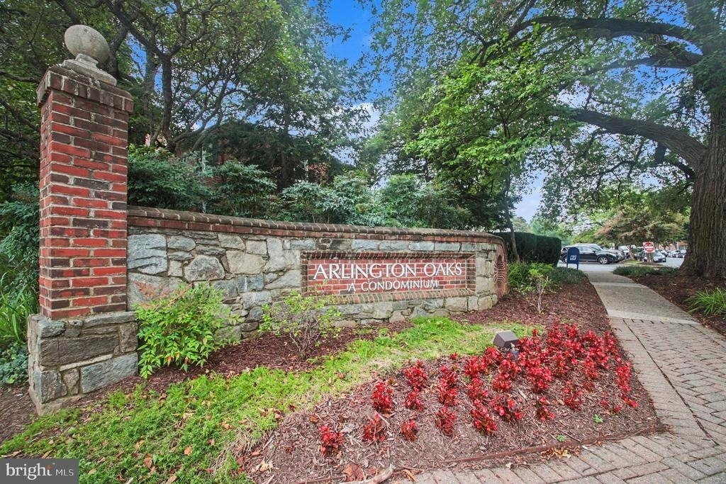 4318 N Pershing Drive - Photo 16