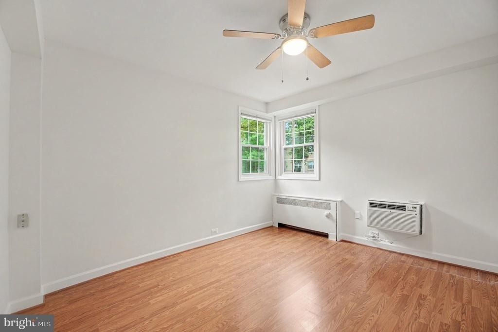 4318 N Pershing Drive - Photo 10