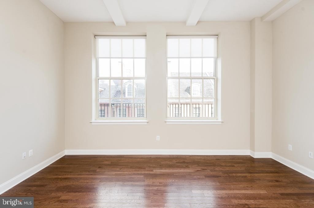 312 Walnut Street - Photo 5