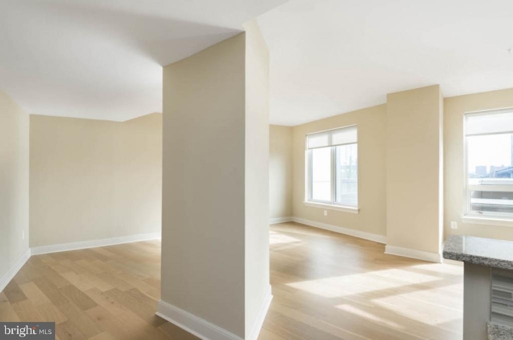 235 N Columbus Boulevard - Photo 50