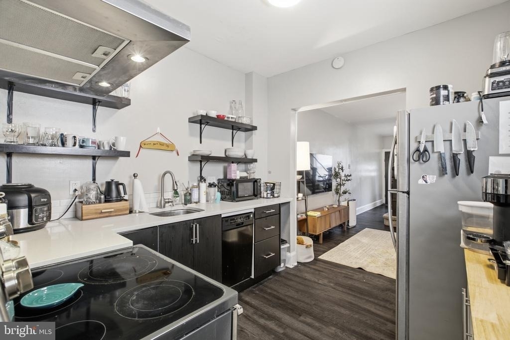 1733 Blair Street - Photo 6