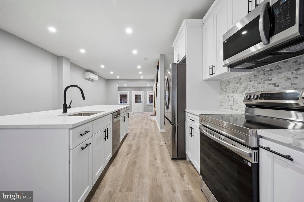 547 S Yewdall Street - Photo 9