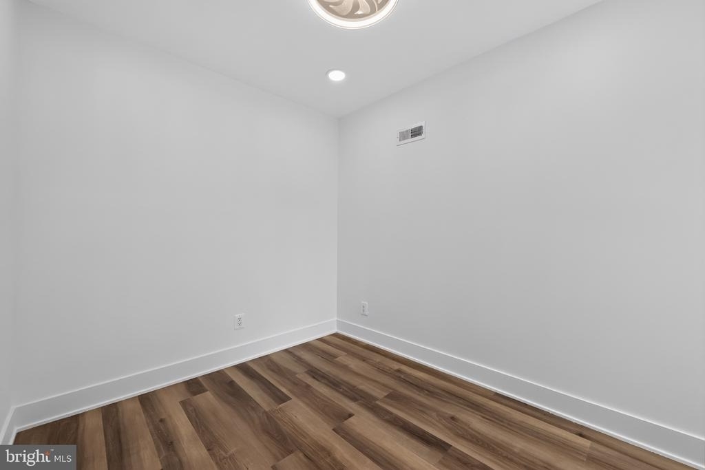 807 N 42nd Street - Photo 26
