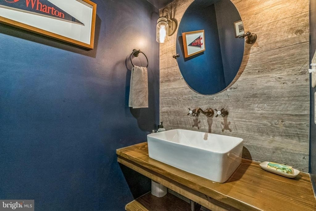 219 Green Street - Photo 17