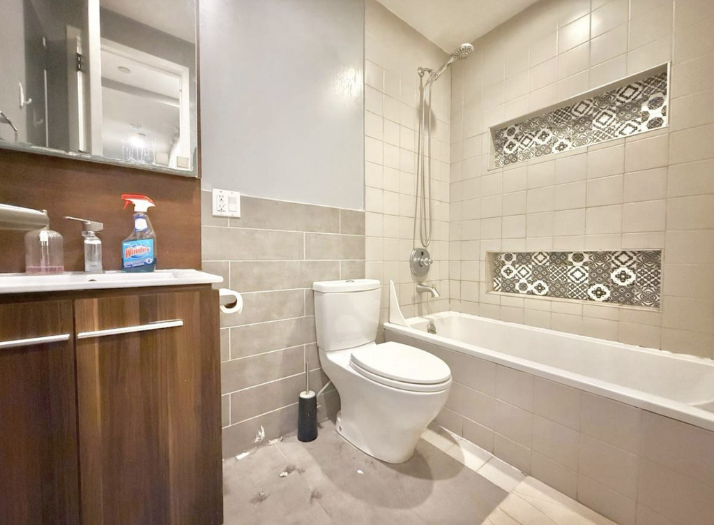 615 Gates Avenue - Photo 8
