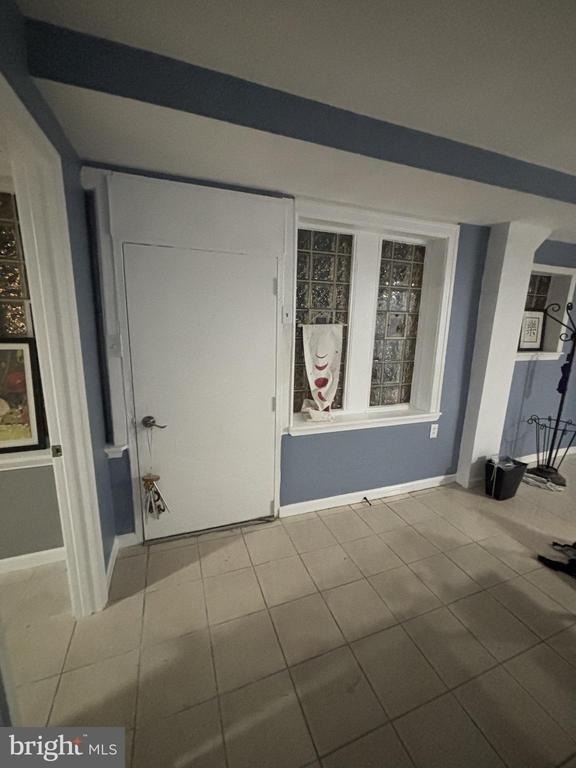 835 Anchor Street - Photo 0