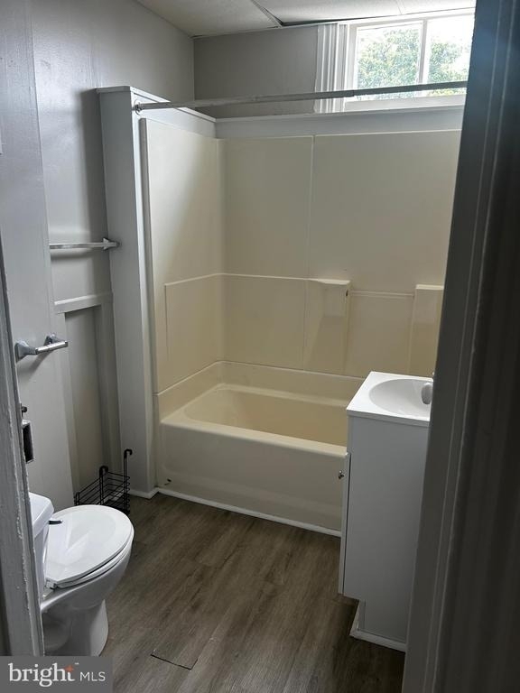 529 King Street - Photo 2