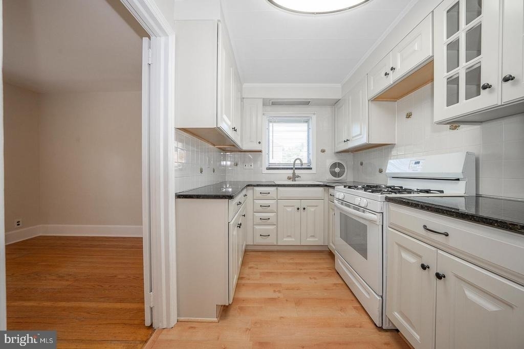 214 Harrogate Road - Photo 12
