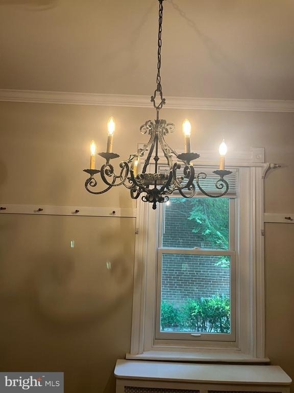 210 Grayling Avenue - Photo 4