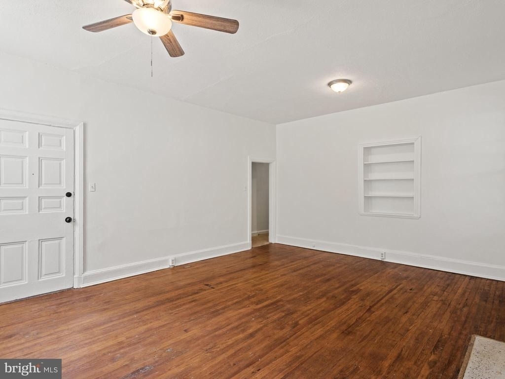 605 W Miner Street - Photo 13