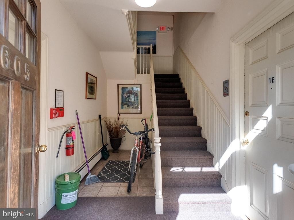 605 W Miner Street - Photo 6