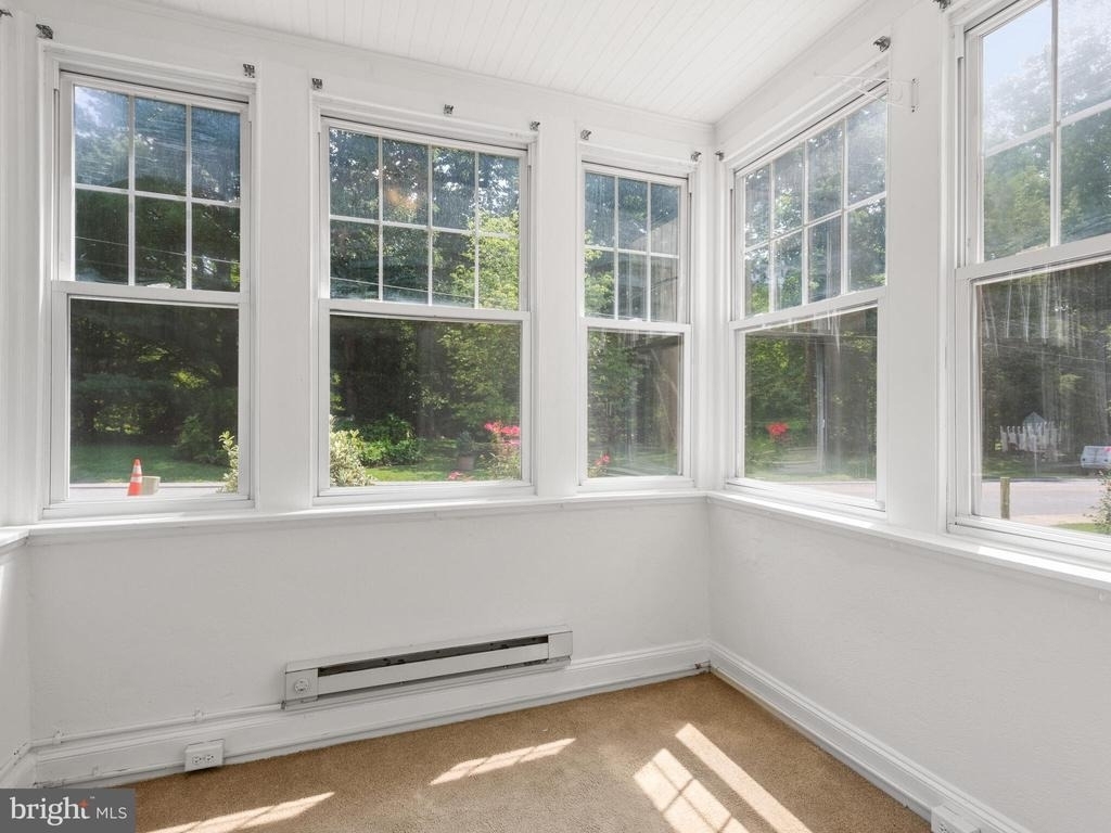 605 W Miner Street - Photo 11