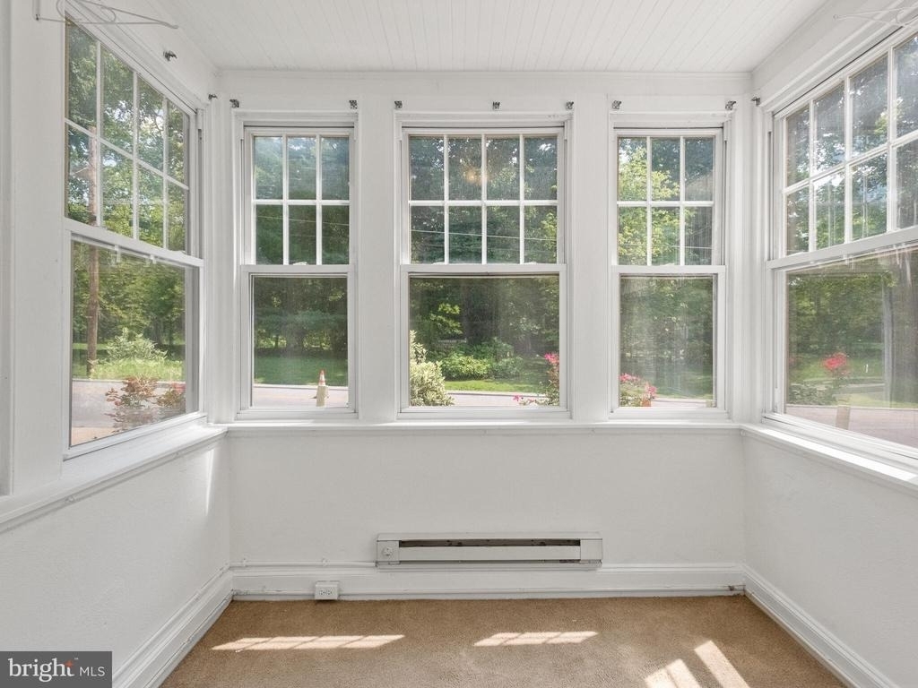 605 W Miner Street - Photo 12