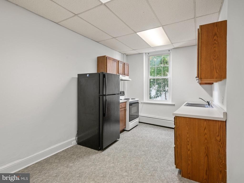 605 W Miner Street - Photo 15