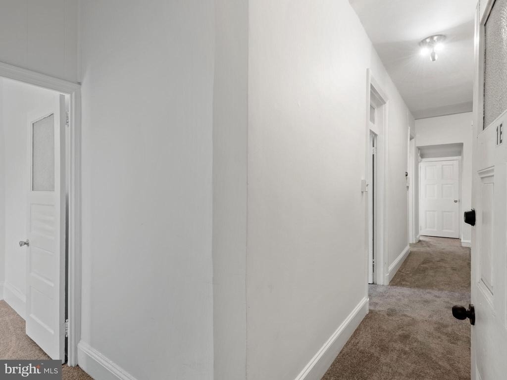 605 W Miner Street - Photo 22