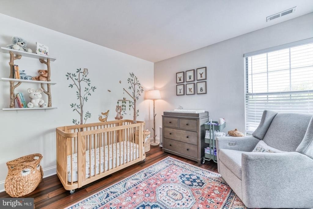 2402 Sterling Road - Photo 8