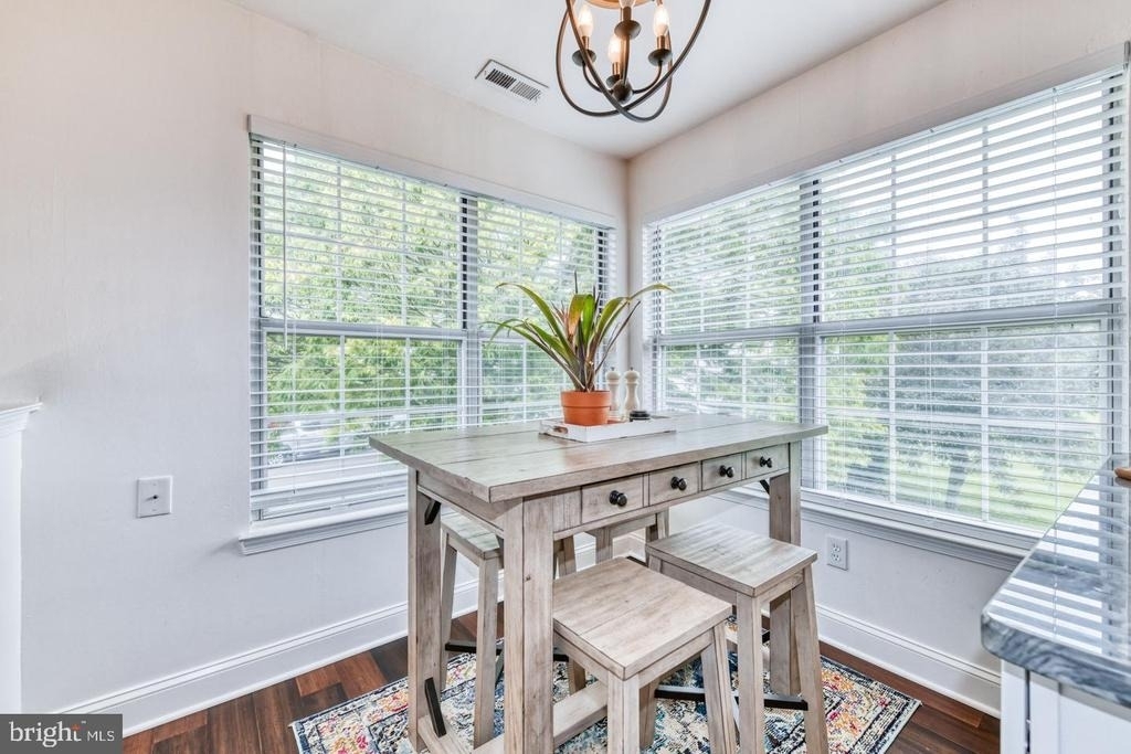 2402 Sterling Road - Photo 6