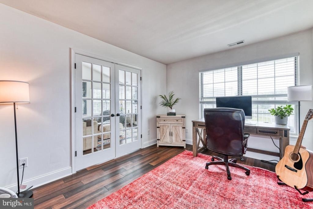 2402 Sterling Road - Photo 12