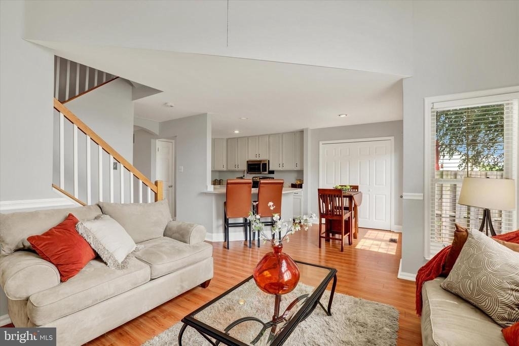 104 Suffield Court - Photo 16