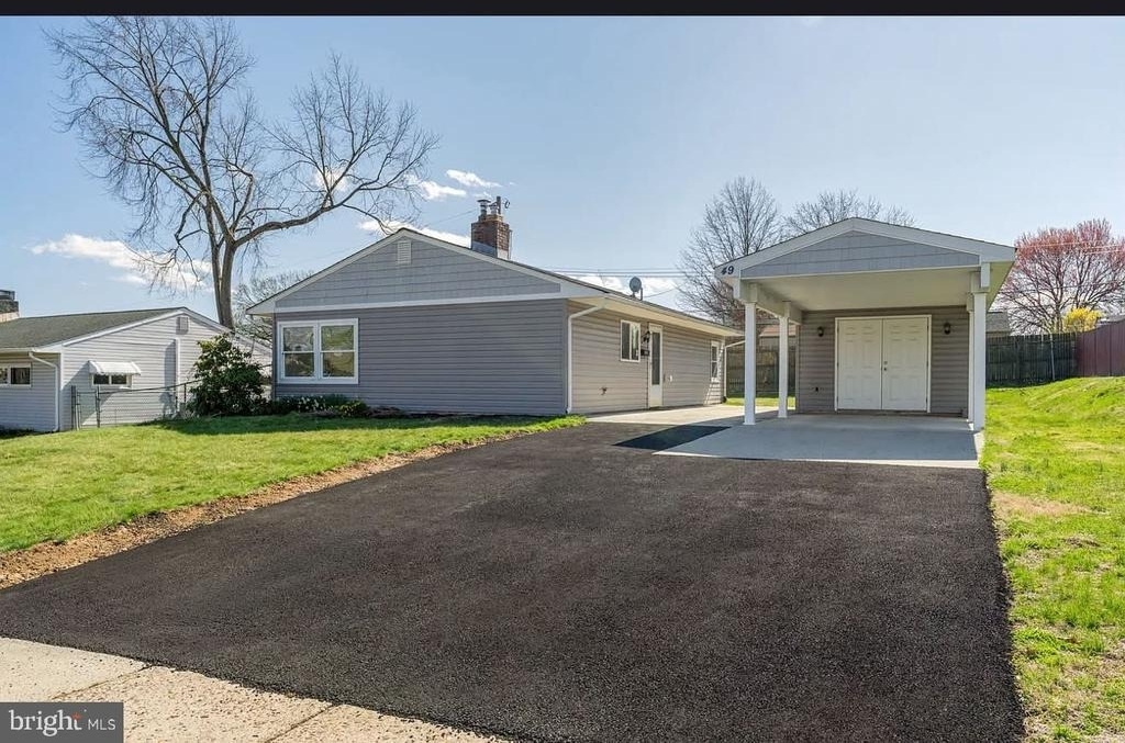 49 Mistletoe Lane - Photo 0