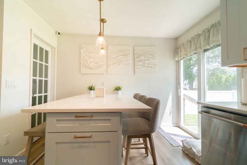 1129 Jefferson Avenue - Photo 8