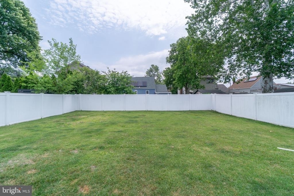 1129 Jefferson Avenue - Photo 32