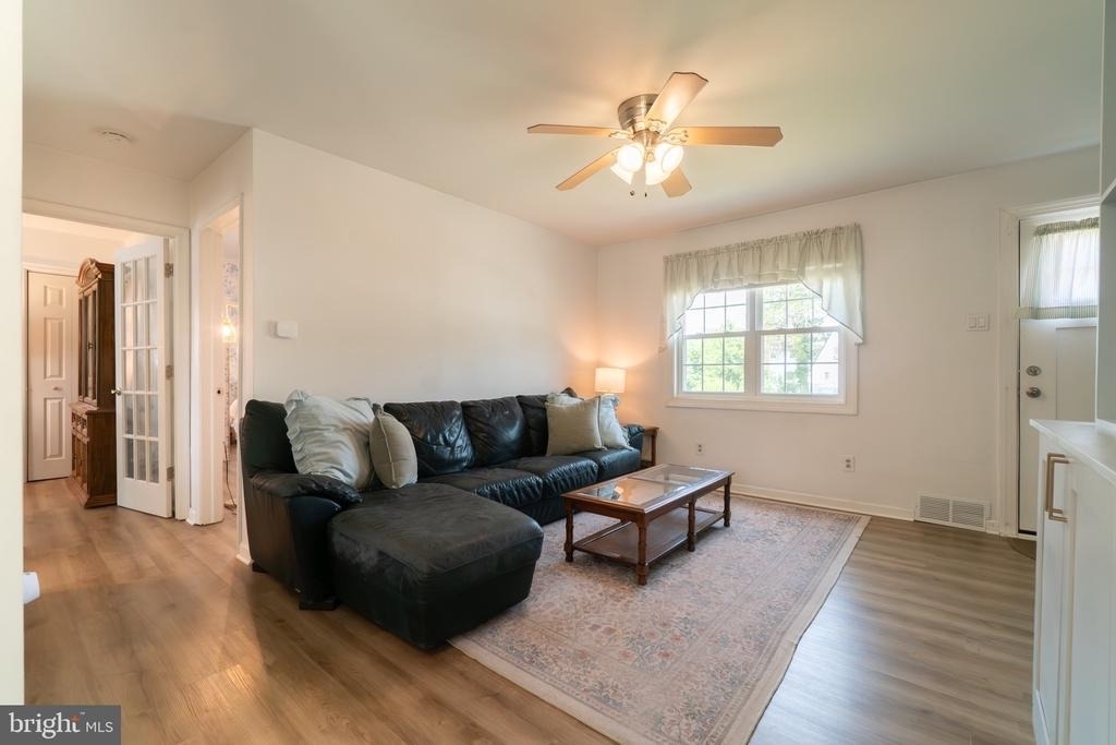 1129 Jefferson Avenue - Photo 5
