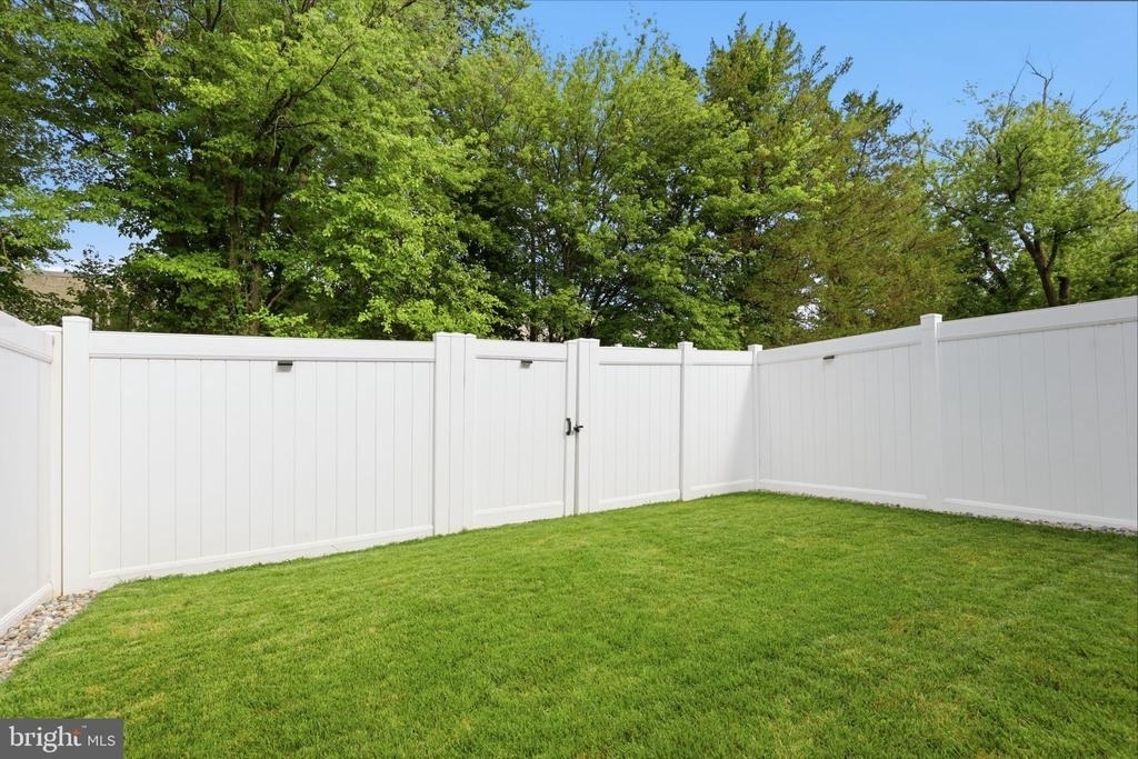 11 Autumn Park Boulevard - Photo 29