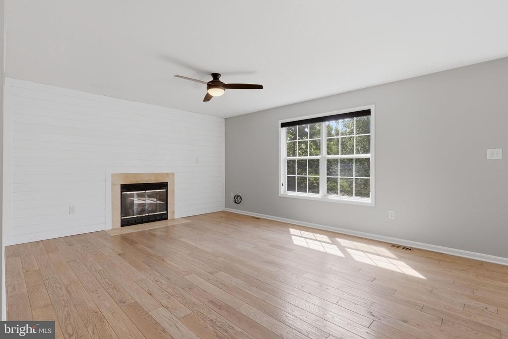 1949 Winston Drive - Photo 15