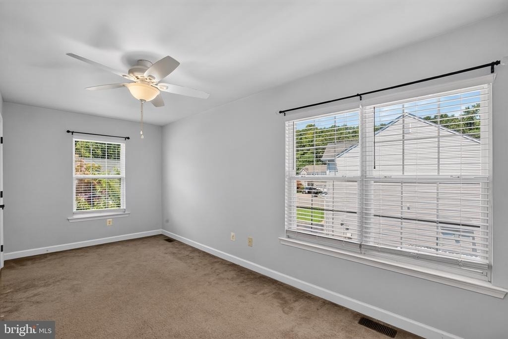 48262 Easton Court - Photo 6