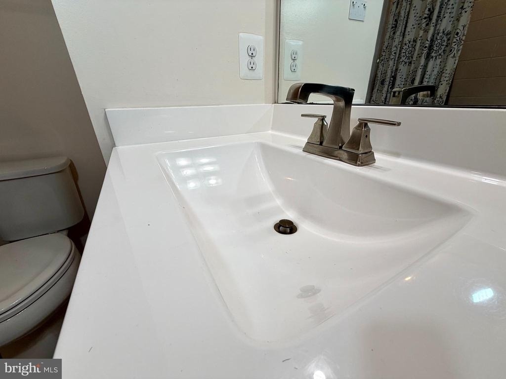 4812 Crest View Drive - Photo 24