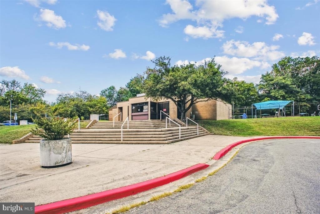 4930 Bradley Boulevard - Photo 43