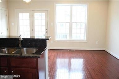 688 Pullman Place - Photo 8