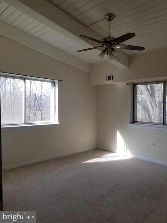 11400 Cherry Hill Road - Photo 9