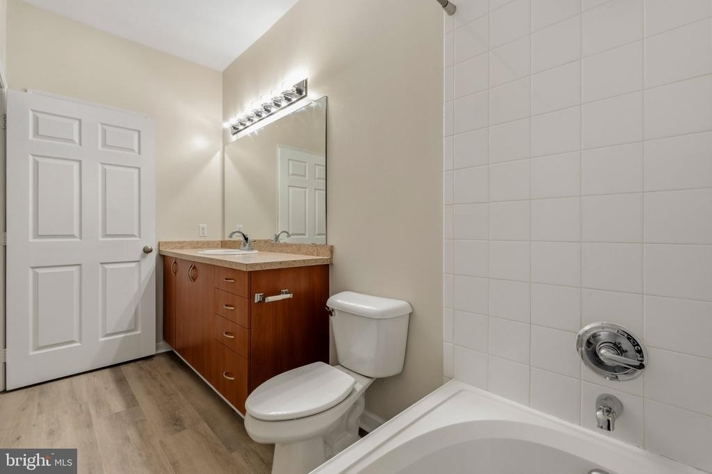 13501 Derry Glen Court - Photo 8