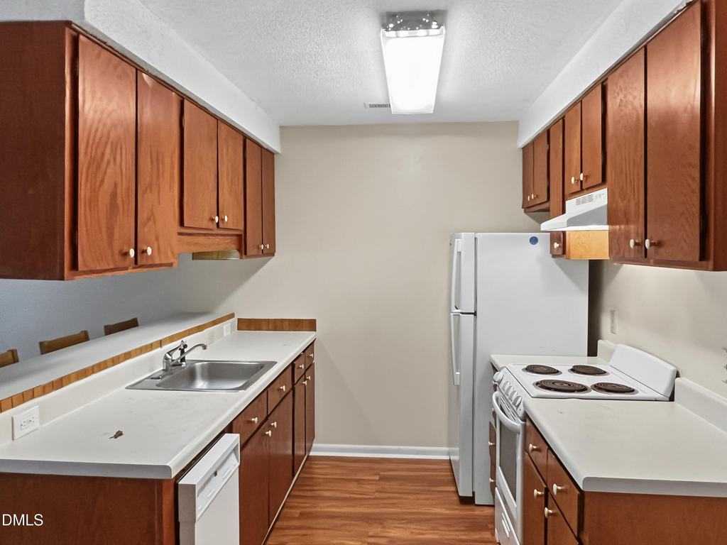 3007 Huntleigh Drive - Photo 6
