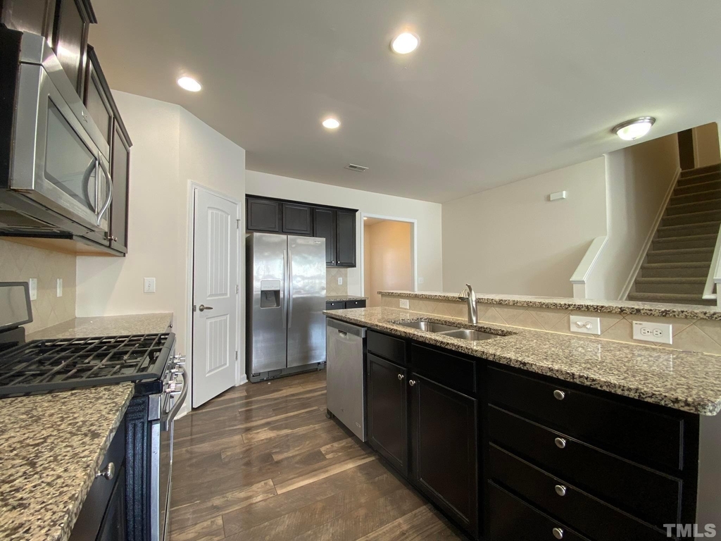 8016 Matinvesi Street - Photo 10