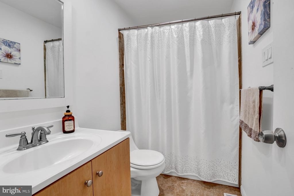 12911 Walnut View Court - Photo 13