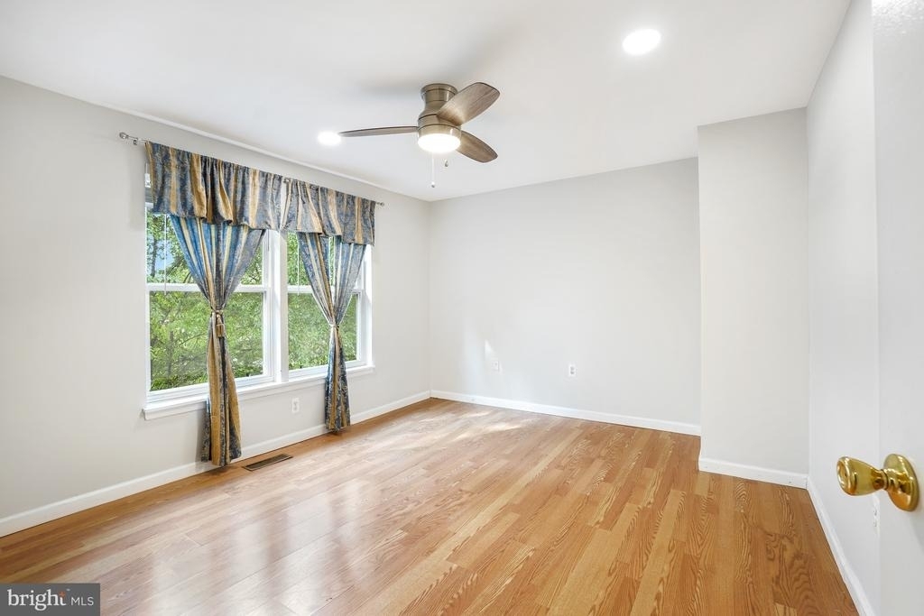 12911 Walnut View Court - Photo 3