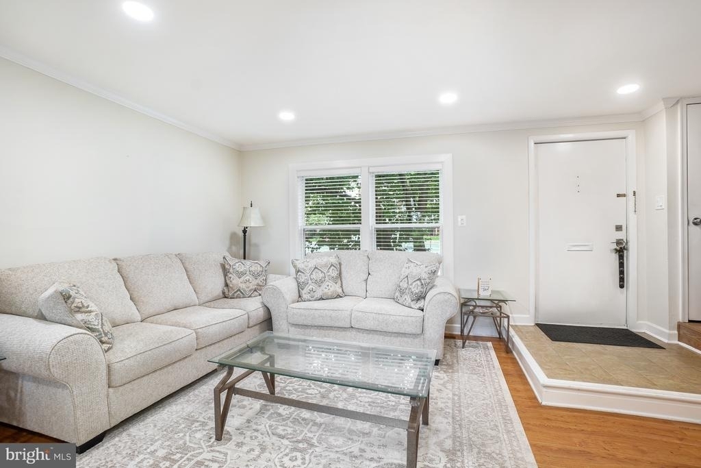 12911 Walnut View Court - Photo 7