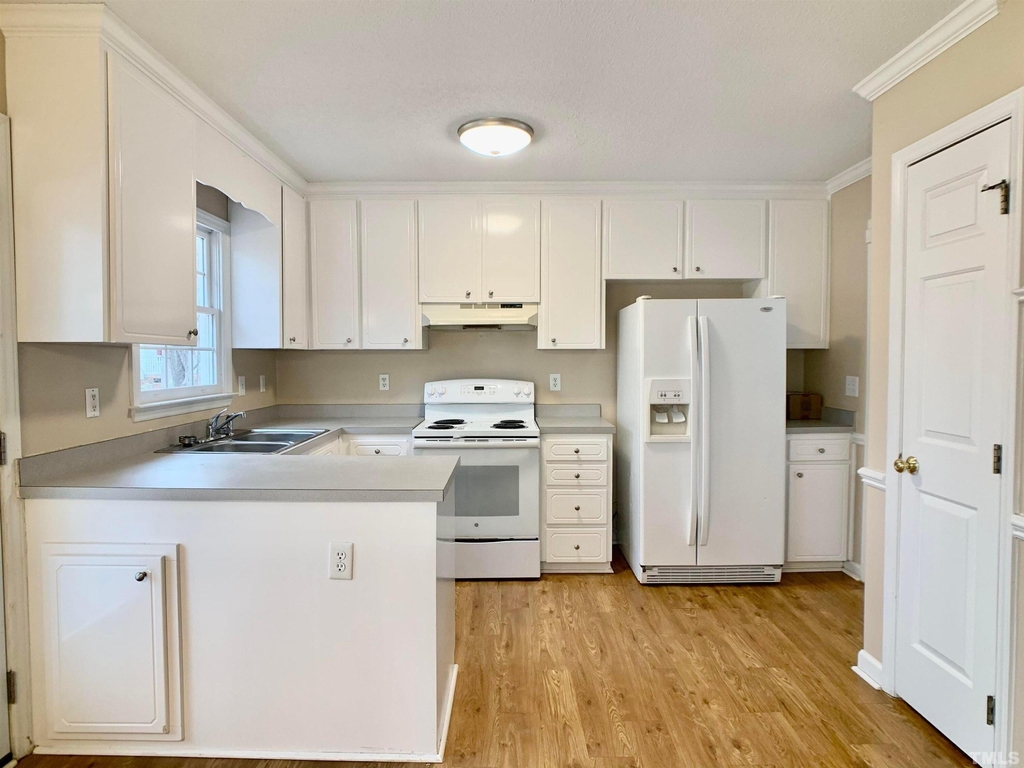 516 Contessa Court - Photo 8