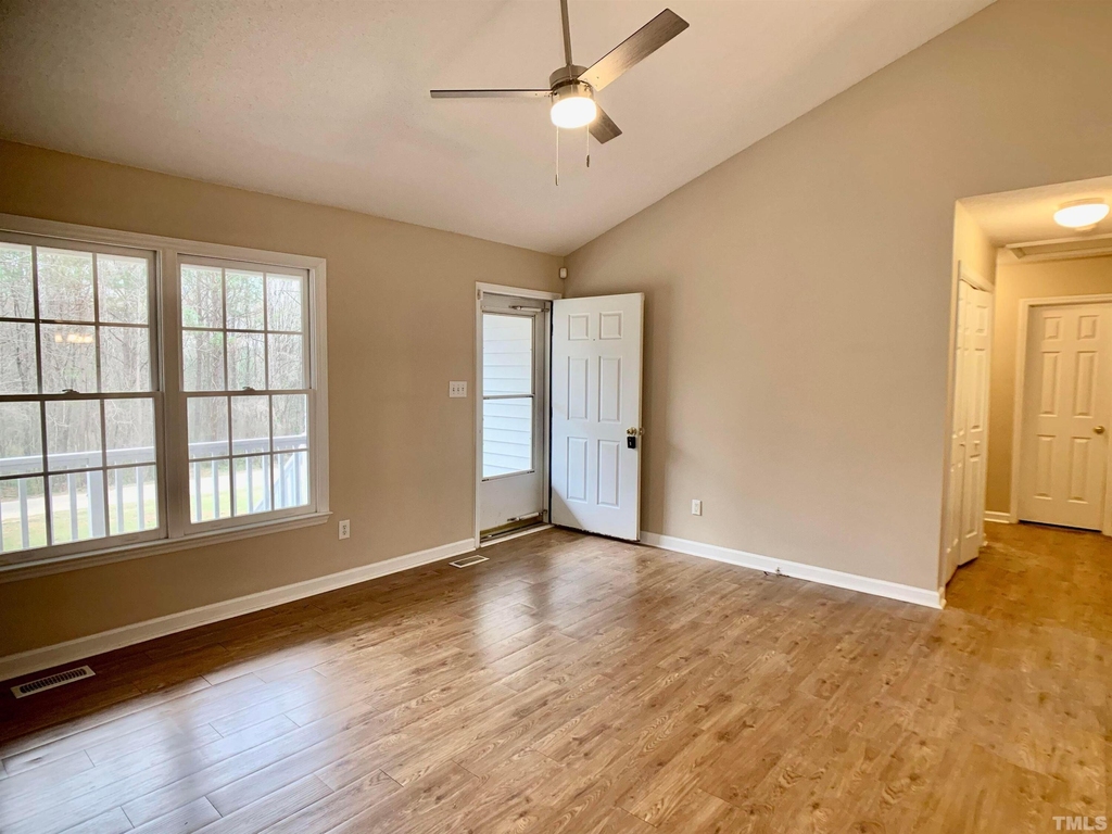 516 Contessa Court - Photo 4