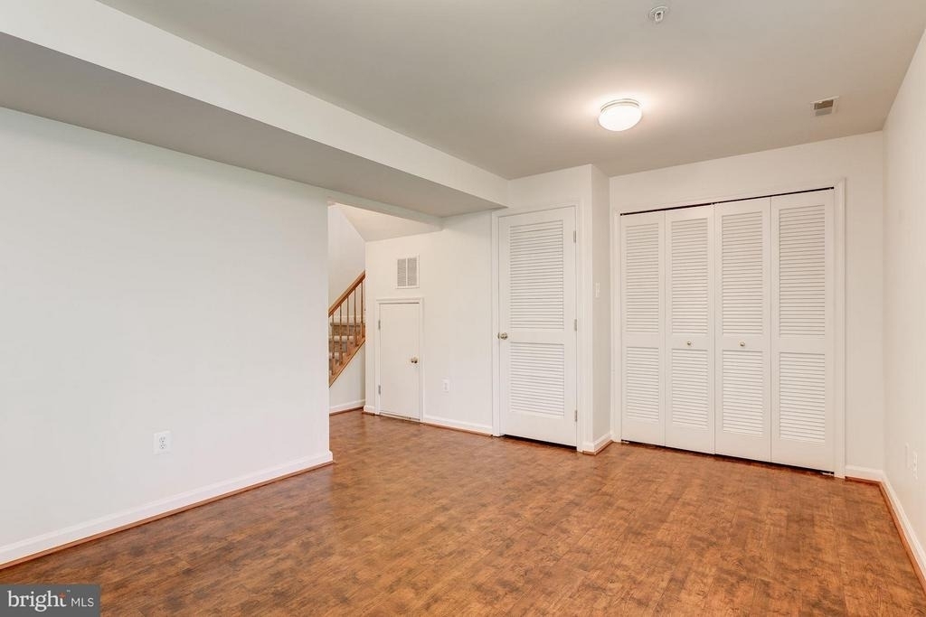 7114 Maiden Point Place - Photo 6