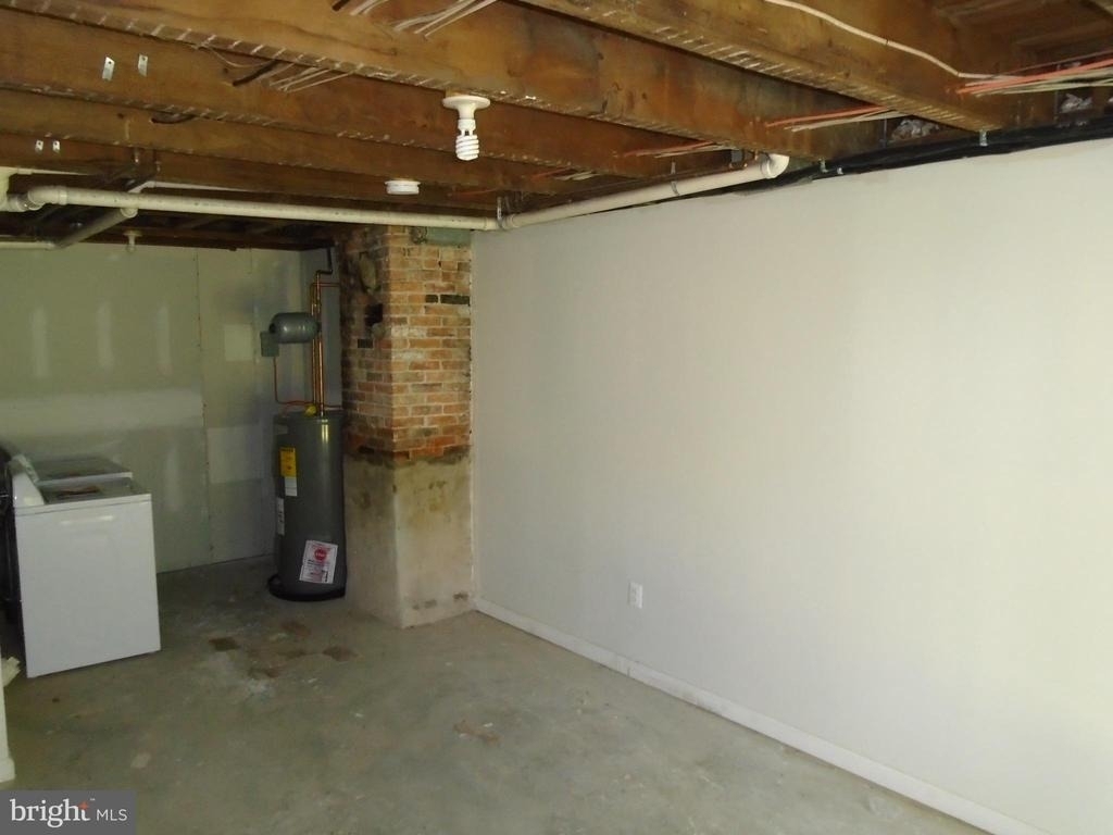 8488 Main Street - Photo 9