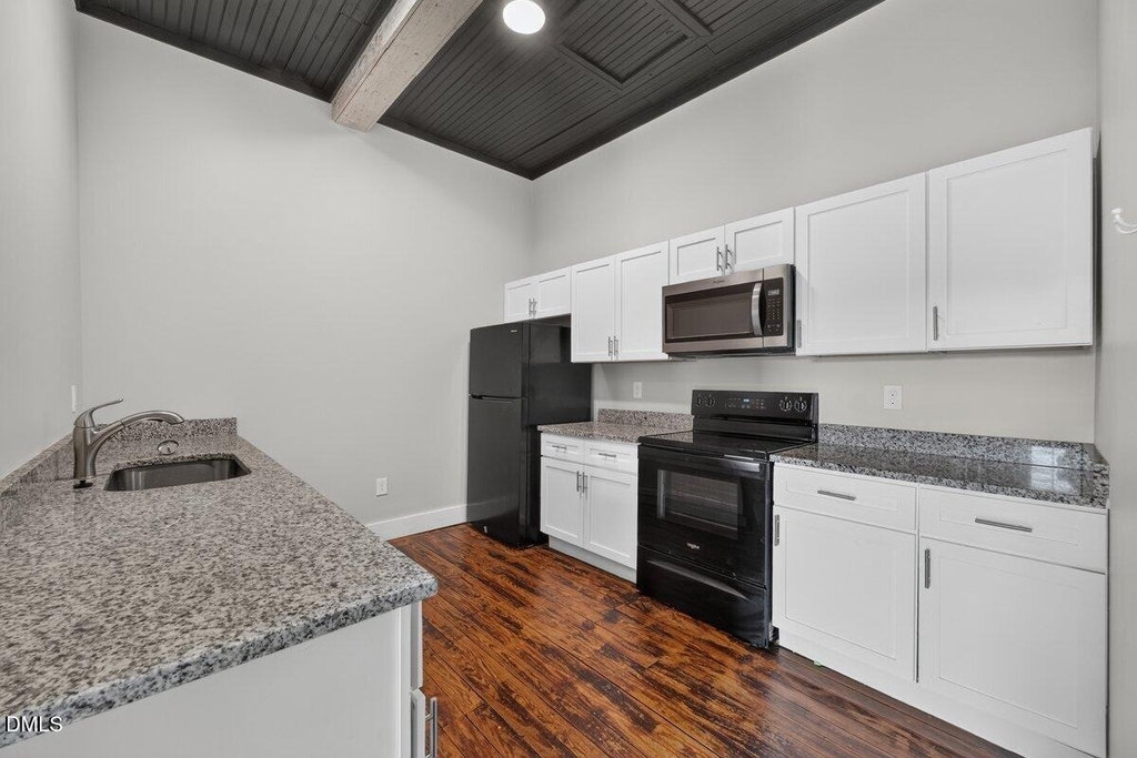 202 S Main Street - Photo 0