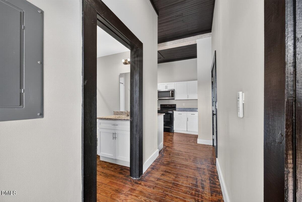 202 S Main Street - Photo 14