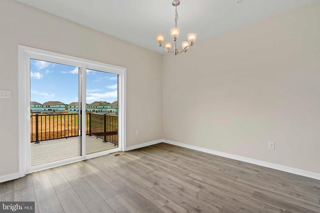 871 Amity Street - Photo 11